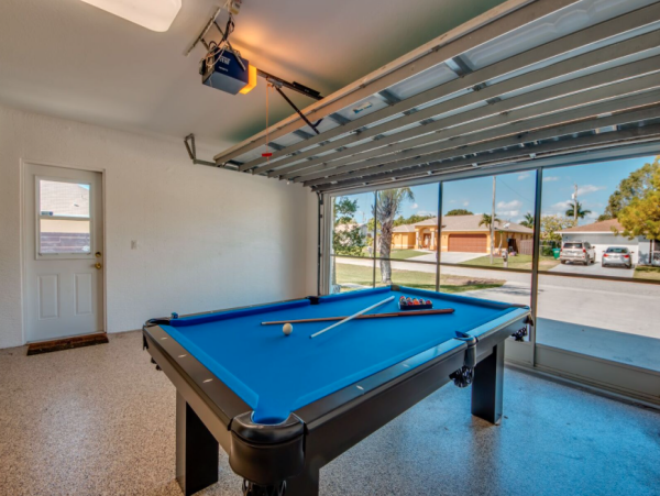 Luxury Cape Coral Retreat - 4 Bedroom Home with Private Pool
